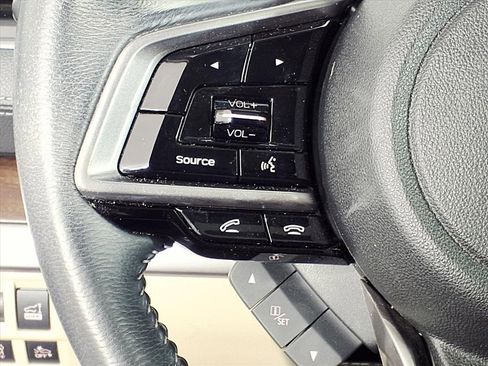 Used 2018 Subaru Outback 3.6R Limited image 18