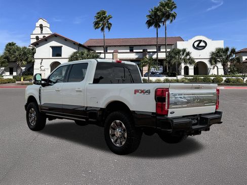 Used 2024 Ford F250 King Ranch w/ FX4 Off-Road Package AWD/4WD image 4