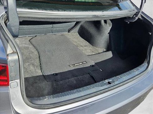 Used 2016 Lexus IS 300 AWD image 7