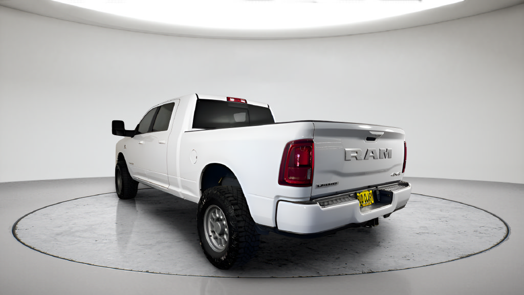 Used 2025 RAM 2500 Laramie AWD/4WD image 7