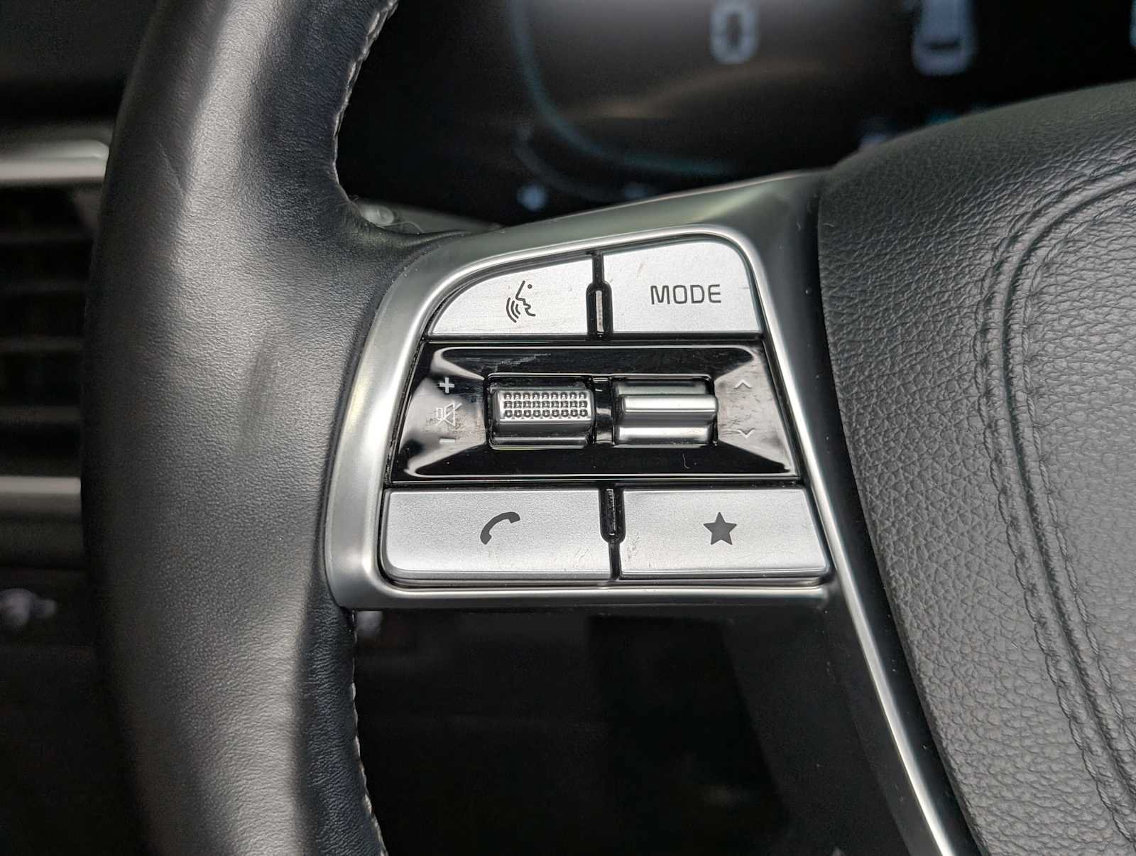 Used 2023 Kia Telluride EX X-Line AWD/4WD image 38