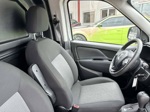 Used 2022 RAM ProMaster City Tradesman FWD image 10