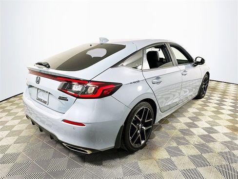 Used 2022 Honda Civic Sport Touring image 3