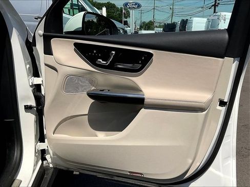 Used 2026 Mercedes-Benz GLC 300 4MATIC image 30