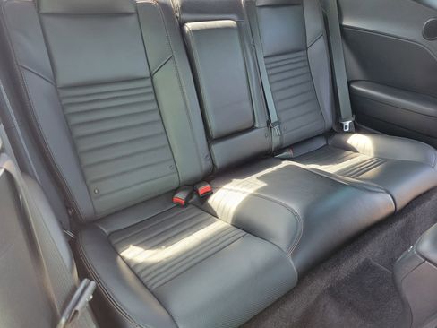 Used 2015 Dodge Challenger R/T Plus image 28