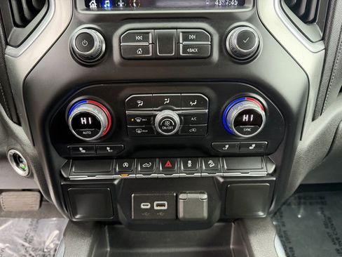 Used 2021 Chevrolet Silverado 1500 RST w/ Z71 Off-Road Package image 24