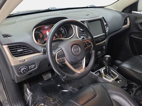Used 2016 Jeep Cherokee Limited FWD image 16