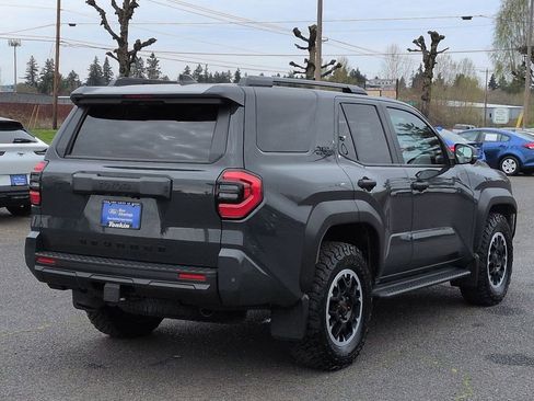 Used 2025 Toyota 4Runner TRD Off-Road Premium image 5