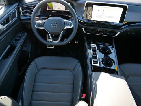 New 2026 Volkswagen Atlas Cross Sport SEL R-Line AWD/4WD image 9