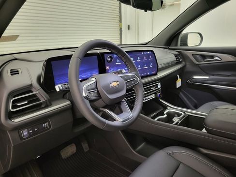 New 2026 Chevrolet Traverse LT w/ Sun and Wheel Package image 29