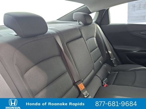 Used 2024 Chevrolet Malibu LT FWD image 18