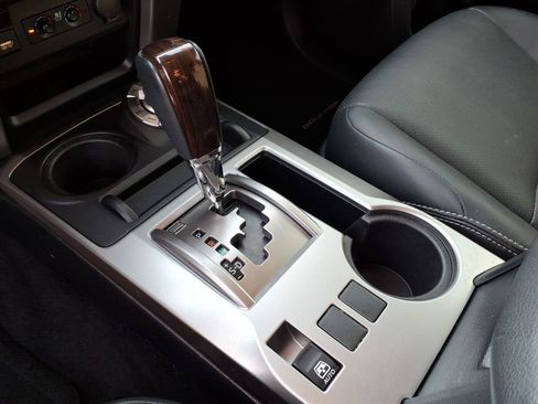 Used 2022 Toyota 4Runner Limited AWD/4WD image 15