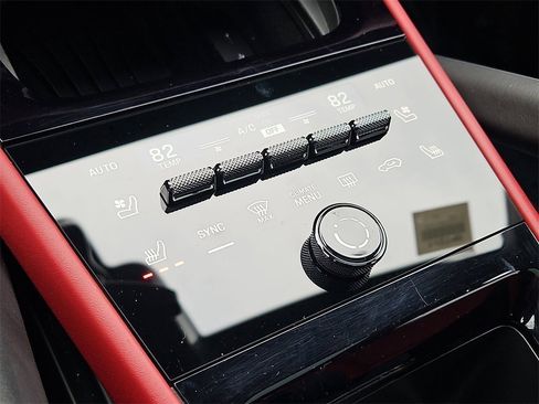 Certified 2024 Porsche Cayenne S image 20