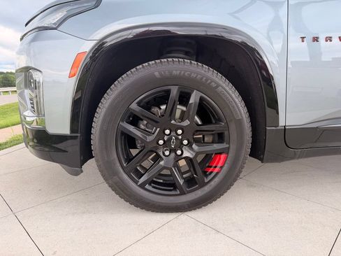 Used 2023 Chevrolet Traverse Premier w/ Redline Edition AWD/4WD image 15
