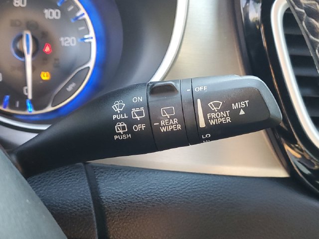 Used 2020 Chrysler Pacifica Touring-L AWD/4WD image 21
