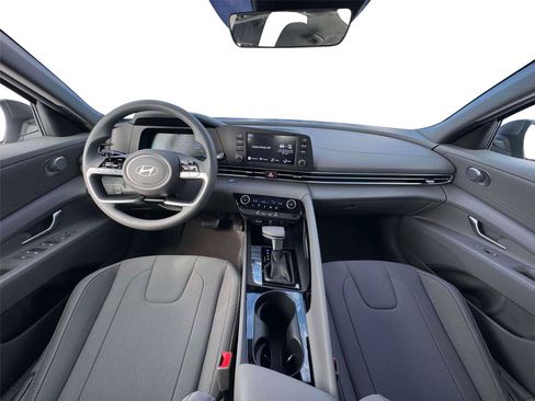 New 2026 Hyundai Elantra Hybrid FWD image 13