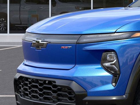 New 2025 Chevrolet Silverado EV RST image 13