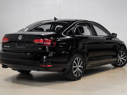 Used 2017 Volkswagen Jetta SE image 11