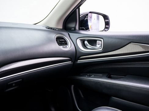 Used 2019 INFINITI QX60 Pure AWD/4WD image 31
