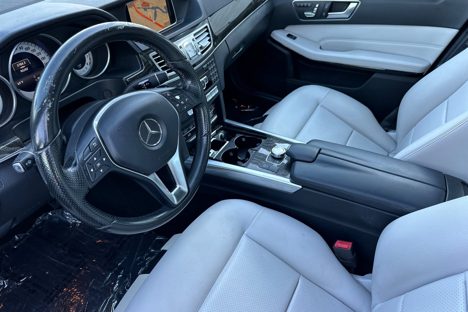 Used 2015 Mercedes-Benz E 350 Sedan image 4