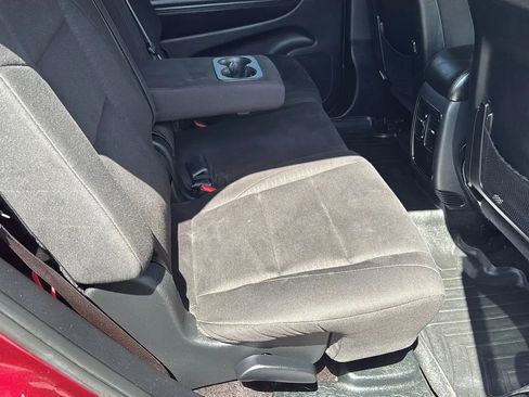 Used 2019 Dodge Durango SXT image 22