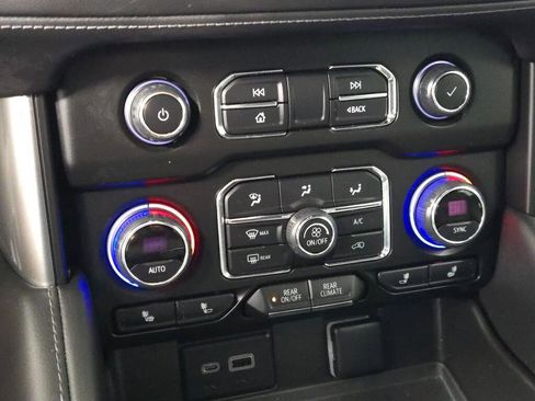 Used 2022 Chevrolet Tahoe LT w/ Luxury Package image 30