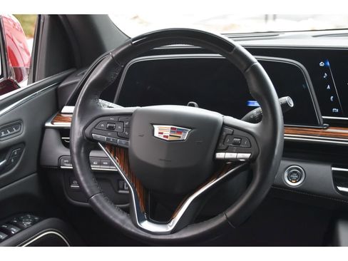 Certified 2024 Cadillac Escalade Premium Luxury image 16