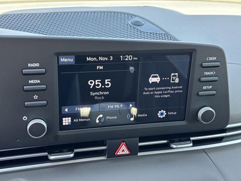 New 2025 Hyundai Elantra Sport image 13