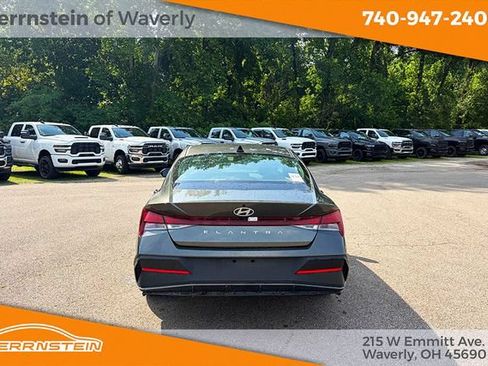 Used 2024 Hyundai Elantra SEL FWD image 27