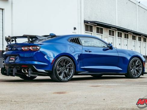 Used 2020 Chevrolet Camaro ZL1 image 51