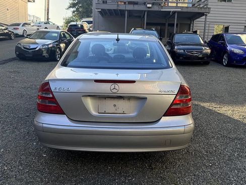 Used 2004 Mercedes-Benz E 500 4MATIC Sedan image 7