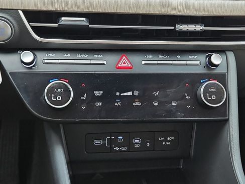 Used 2024 Hyundai Sonata SEL FWD image 23