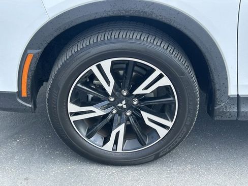 Used 2024 Mitsubishi Eclipse Cross SE image 12