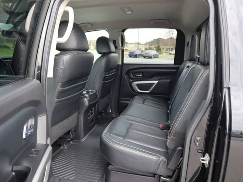 Used 2016 Nissan Titan PRO-4X w/ Pro-4x Convenience Package image 16