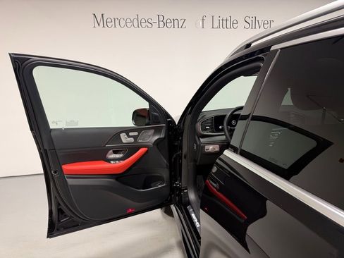 Used 2026 Mercedes-Benz GLE 53 AMG 4MATIC image 17