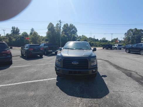 Used 2017 Ford F150 XL w/ Equipment Group 101A Mid AWD/4WD image 8