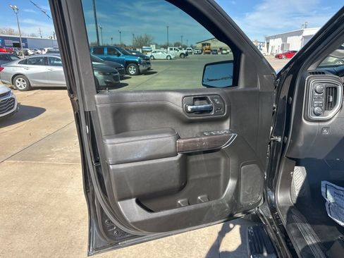 Used 2022 Chevrolet Silverado 1500 LTZ image 6