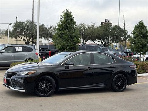 Used 2024 Toyota Camry XSE image 4
