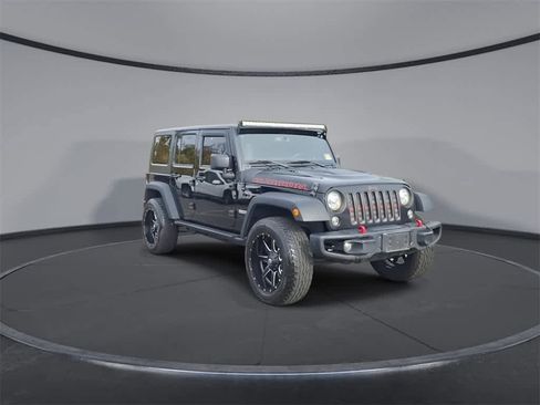 Used 2017 Jeep Wrangler Unlimited Rubicon image 2