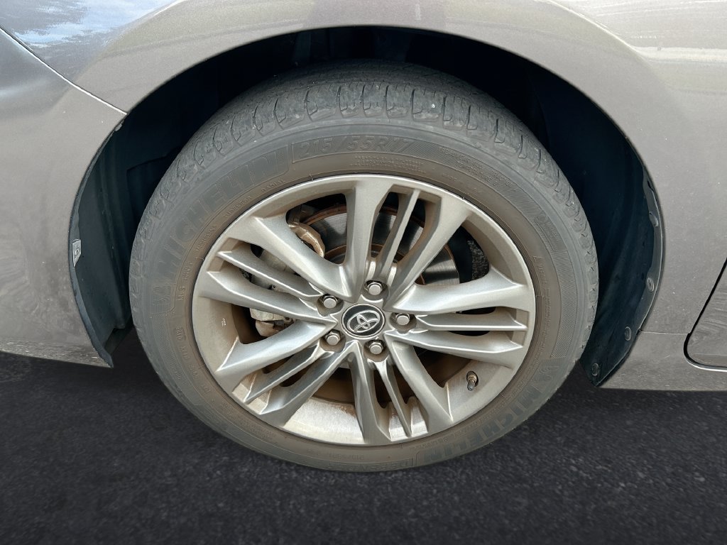 Used 2016 Toyota Camry SE FWD image 10