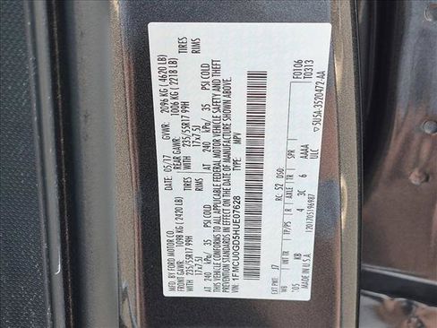 Used 2017 Ford Escape SE FWD image 23