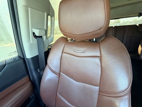 Used 2020 Cadillac Escalade Luxury image 26