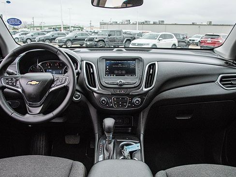 Used 2024 Chevrolet Equinox LT image 5