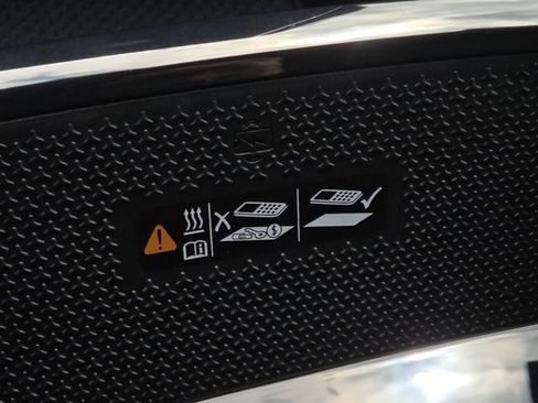 Used 2025 Chevrolet Equinox RS w/ Safety and Technology Package AWD/4WD image 9