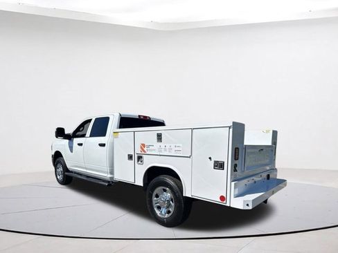 Used 2024 RAM 2500 Tradesman w/ Chrome Appearance Group image 3