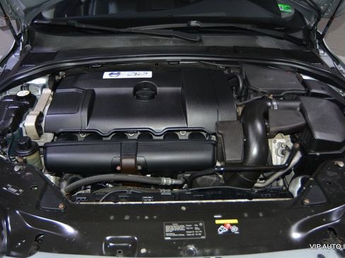 Used 2010 Volvo XC70 3.2 image 31