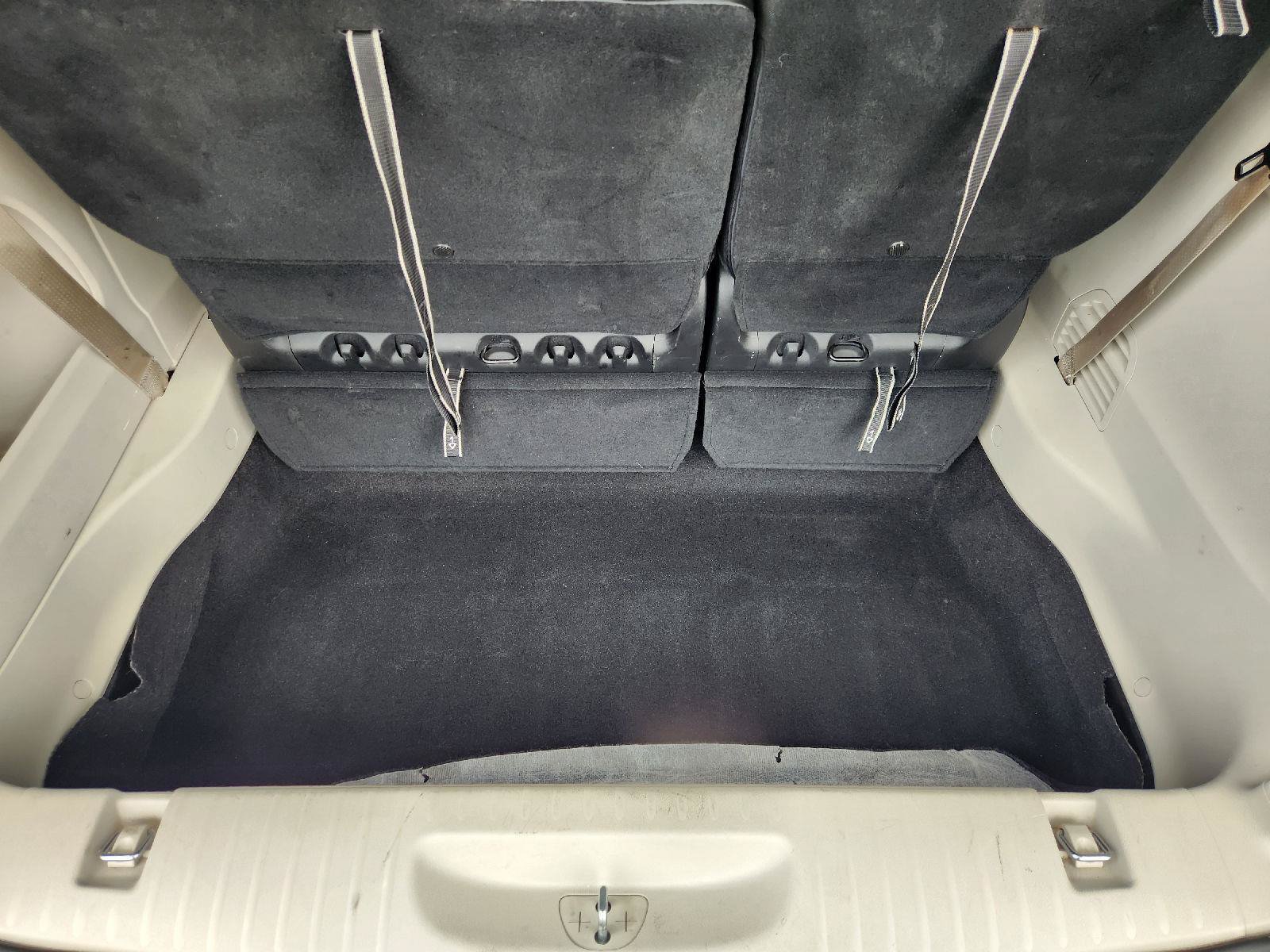 Used 2024 Chrysler Pacifica Touring-L FWD image 33