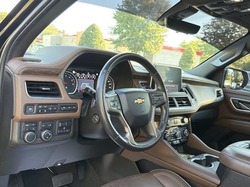 Used 2021 Chevrolet Tahoe High Country w/ Premium Package AWD/4WD image 10