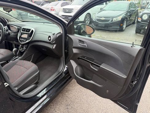 Used 2018 Chevrolet Sonic LT FWD image 16