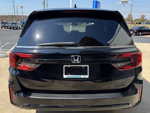 New 2026 Honda Odyssey Sport-L image 4